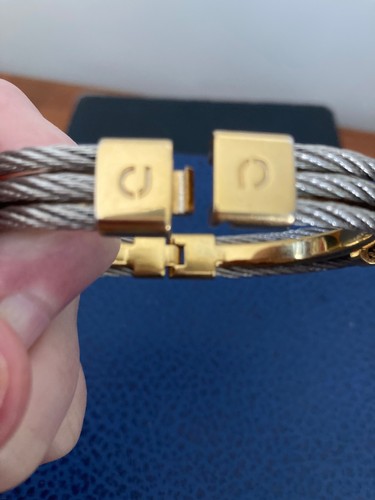Bracelet jonc fermé style